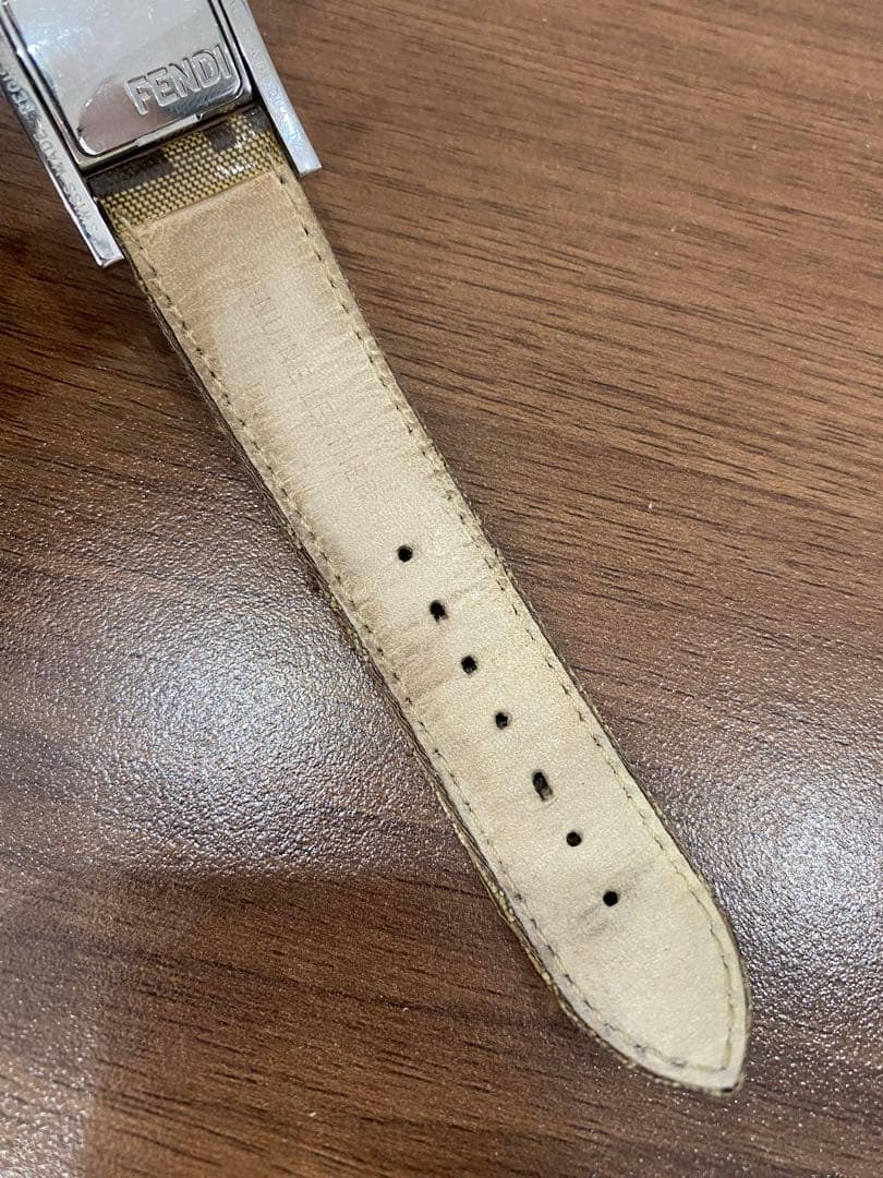 FENDI フェンディ ズッカ柄 FFロゴ クォーツ時計