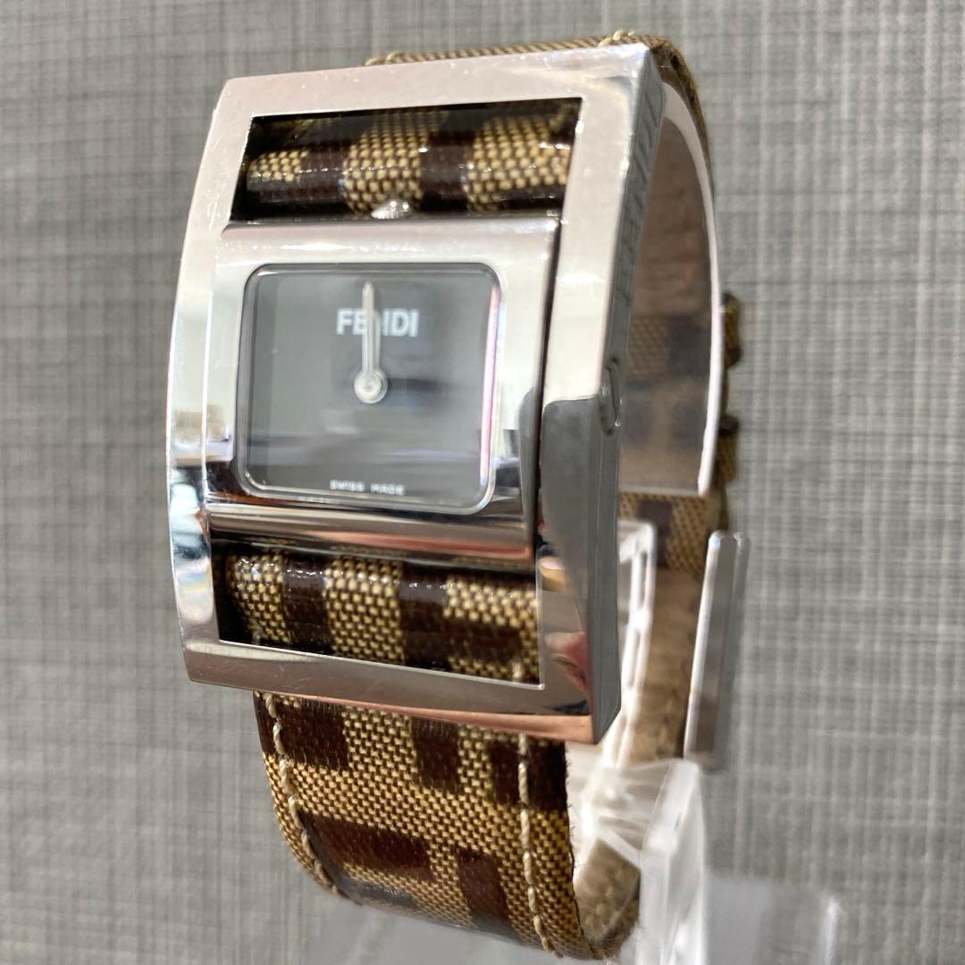 FENDI フェンディ ズッカ柄 FFロゴ クォーツ時計