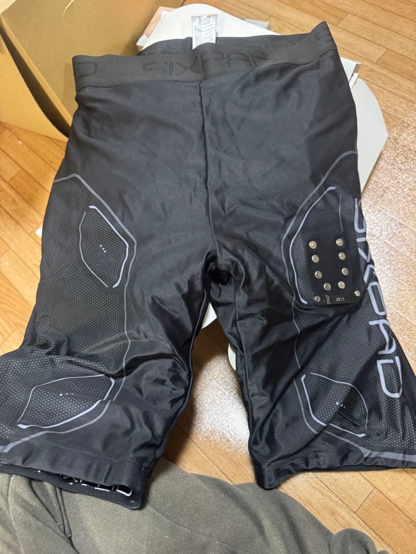 SIXPAD Powersuit ボトム 黒上着付き