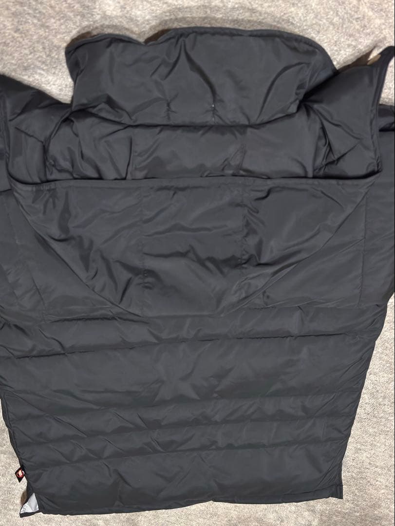 値引きしました　YONEX フード付きダウンジャケット 黒Ｓ