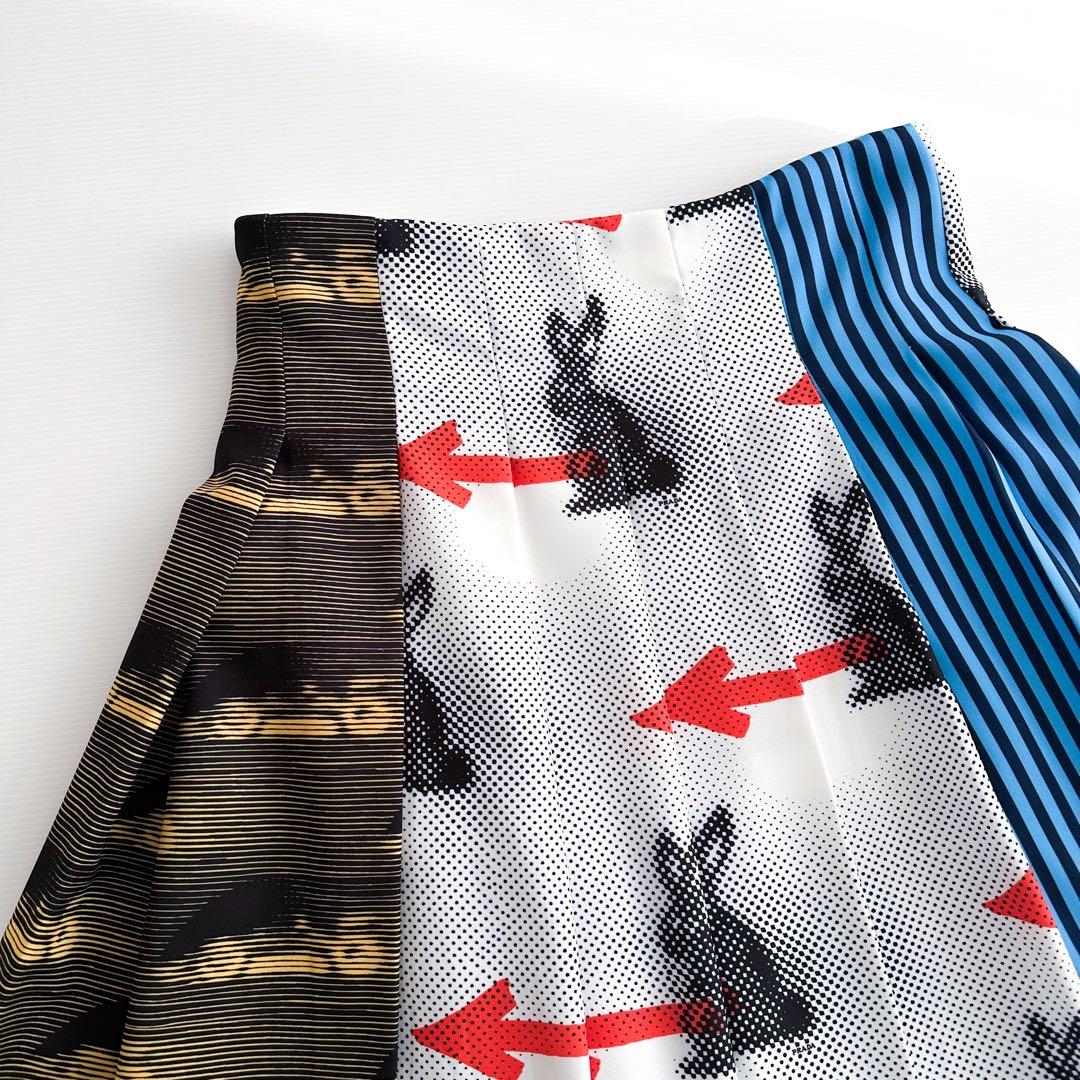 PRADA / ラビット柄 プリーツスカート うさぎ 矢印 総柄 ホワイト