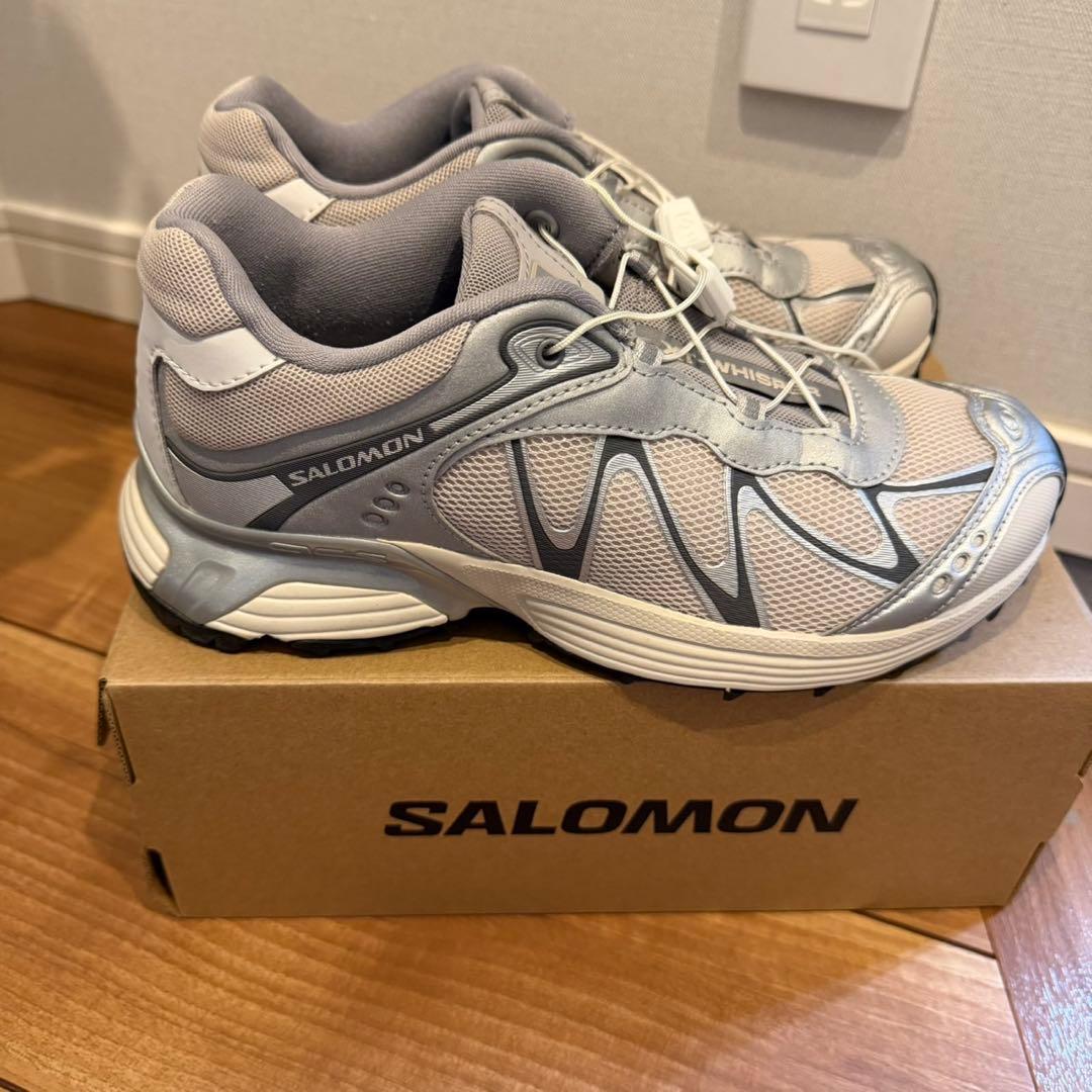 箱、タグ付　未使用に近いSALOMON XT-WHISPER 23cmシルバー