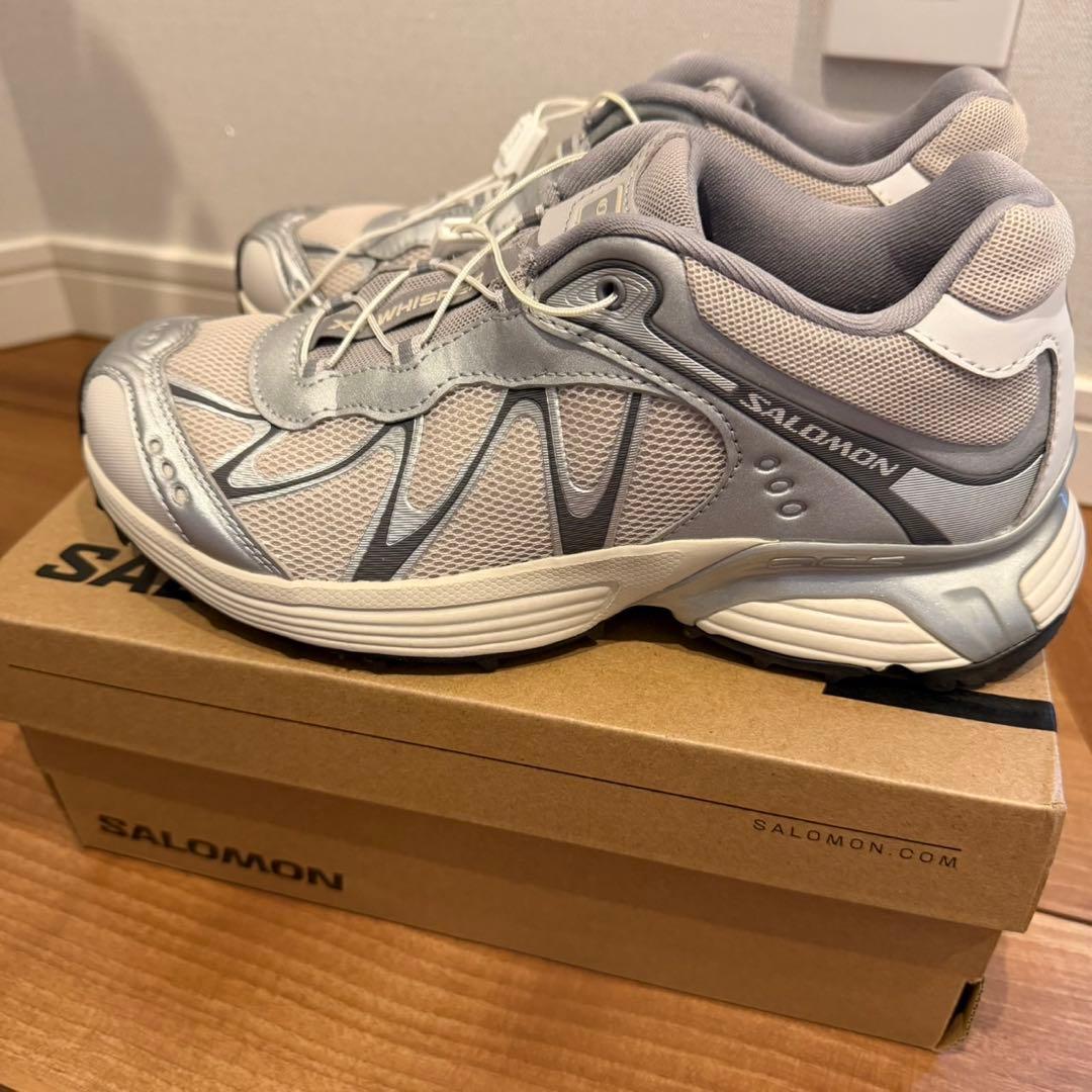 箱、タグ付　未使用に近いSALOMON XT-WHISPER 23cmシルバー