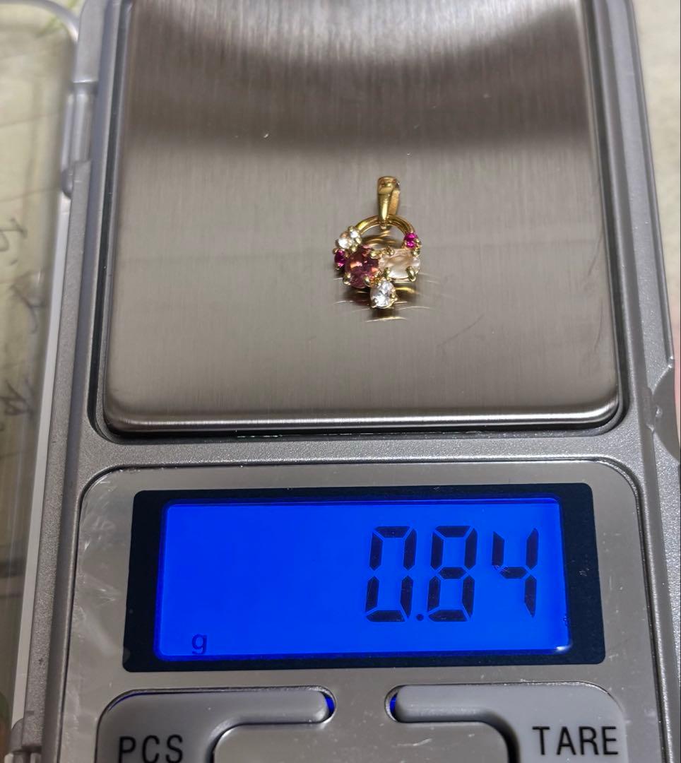 18金イエローゴールド 花モチーフ チャーム