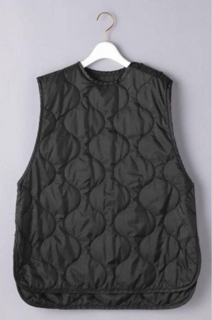 QUILTED VEST / HYKE キルティング　ベスト