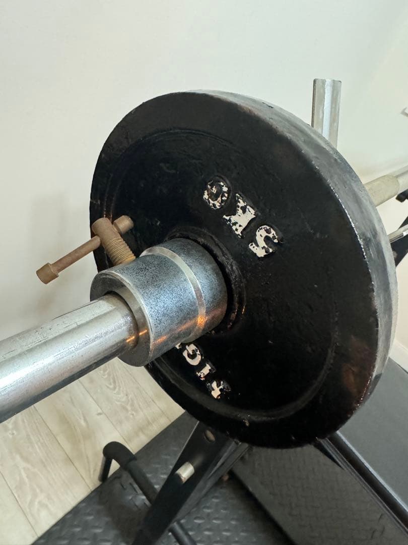 FIGHTING ROADベンチプレス　トレーニングベンチ バーベル付き