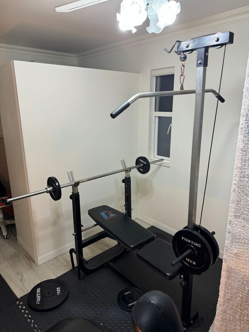FIGHTING ROADベンチプレス　トレーニングベンチ バーベル付き