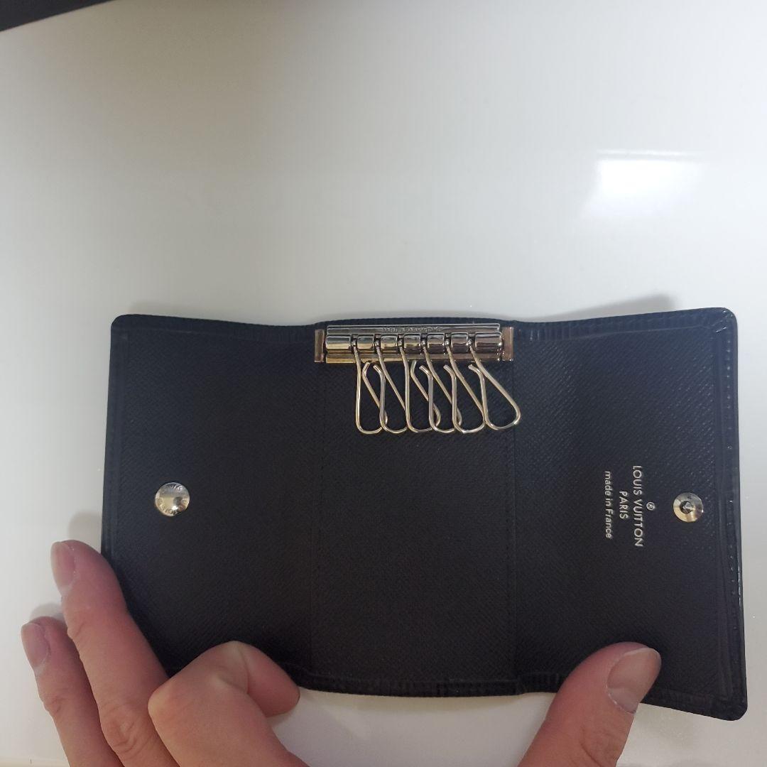 Louis Vuitton ブラックキーケース