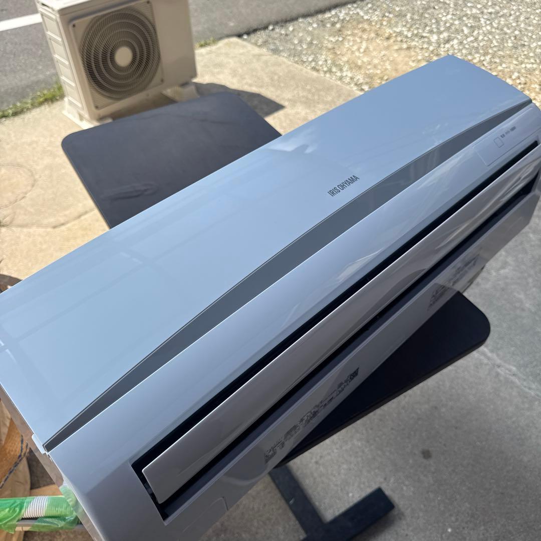 スナフのかばんアイリスオーヤマエアコンIRA-2205R 6畳 2024年