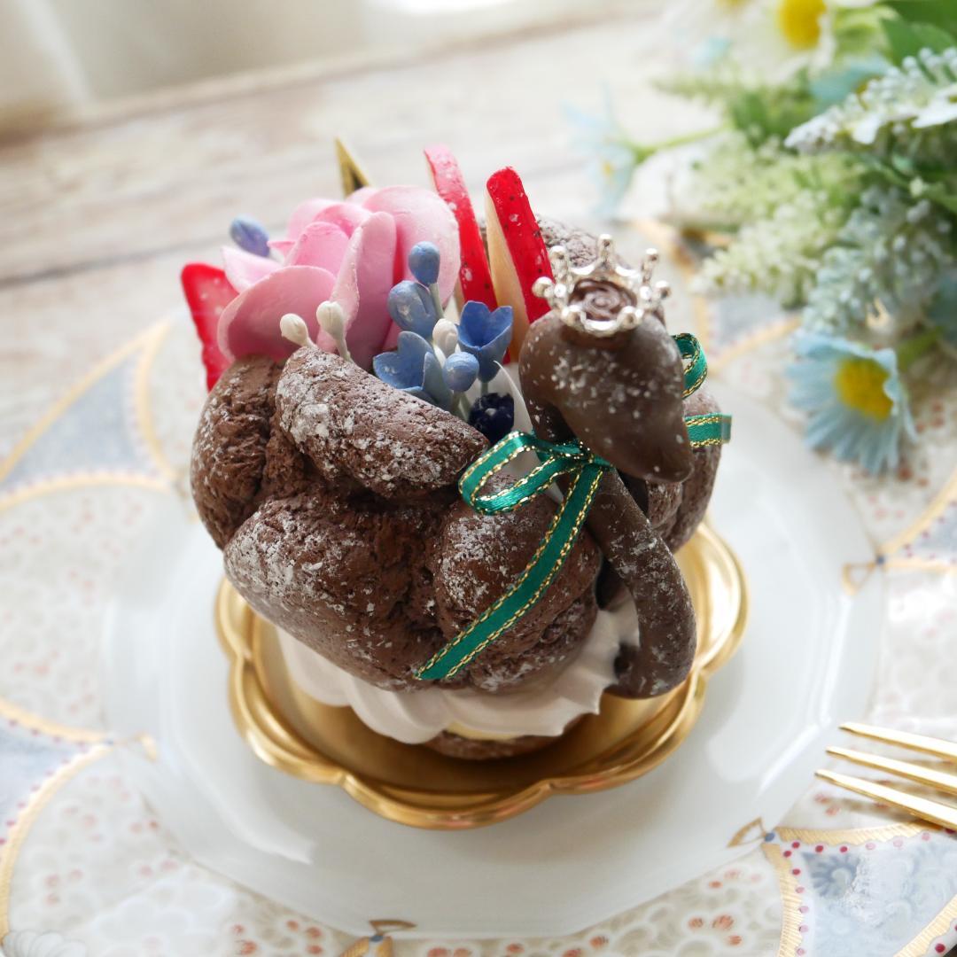 【RAMஐ*゜様】フェイクスイーツ◆花飾り♡可憐ツインスワンシュー◆リアルサイズ