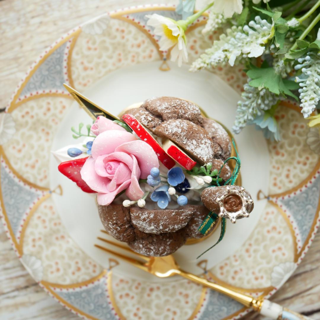 【RAMஐ*゜様】フェイクスイーツ◆花飾り♡可憐ツインスワンシュー◆リアルサイズ