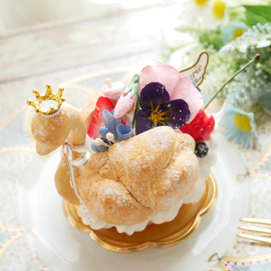 【RAMஐ*゜様】フェイクスイーツ◆花飾り♡可憐ツインスワンシュー◆リアルサイズ