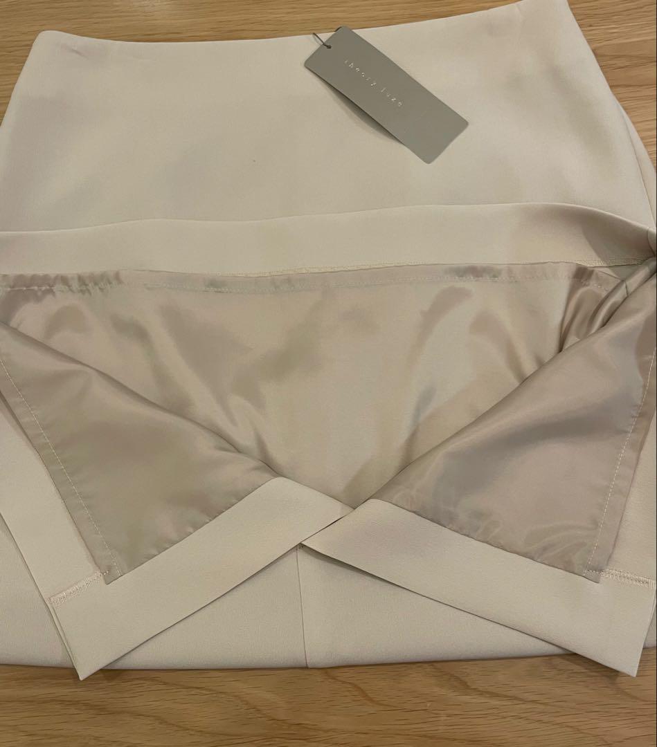 【新品未使用タグ付き】セオリーリュクス　ベージュ タイトスカート サイズ40