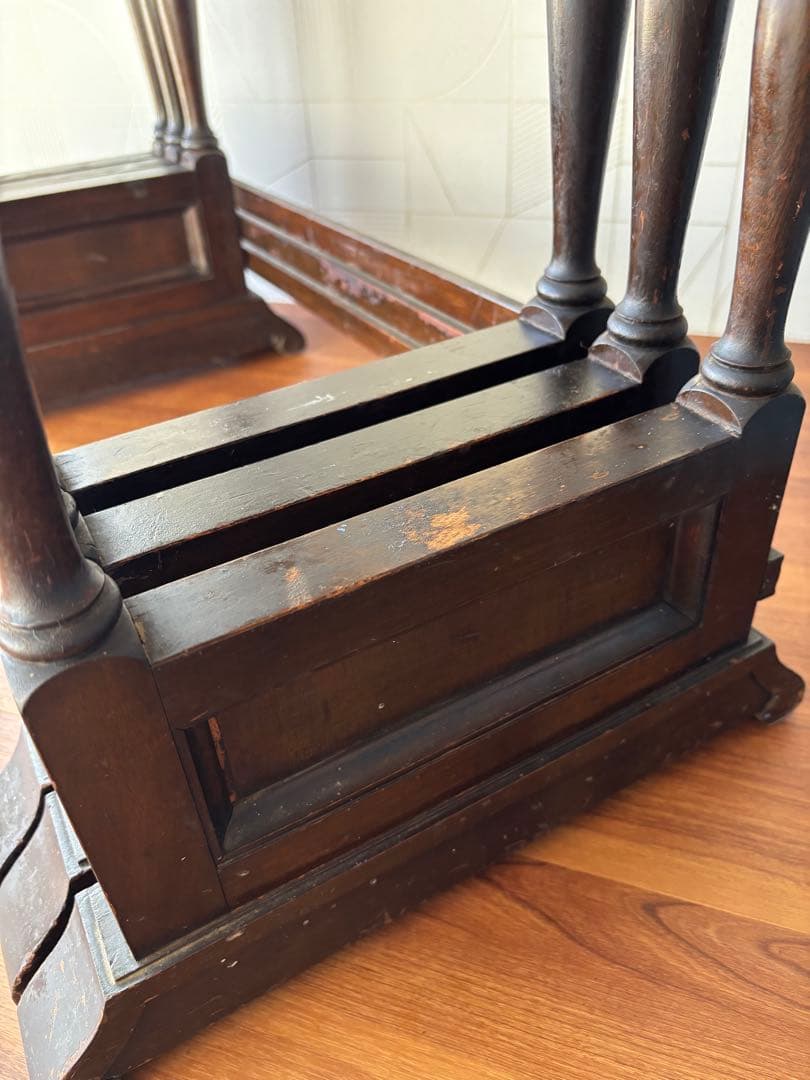 イ*ン様 アンティーク　ネストテーブル