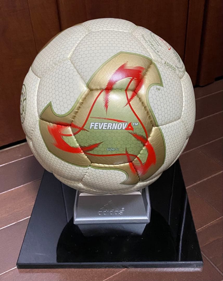 未使用2002日韓ワールドカップ公式球adidas FEVERNOVA サイズ5