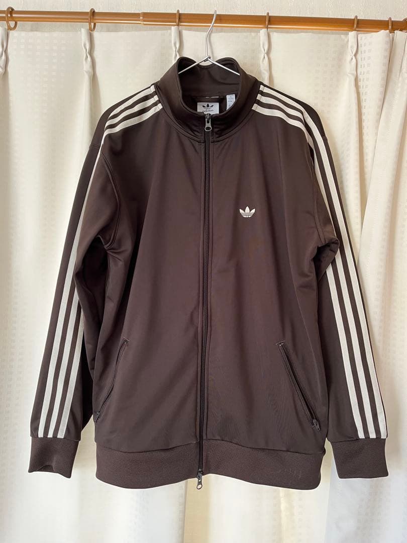 【極美品】adidas ジェンダーニュートラル　トラックジャケット ブラウン