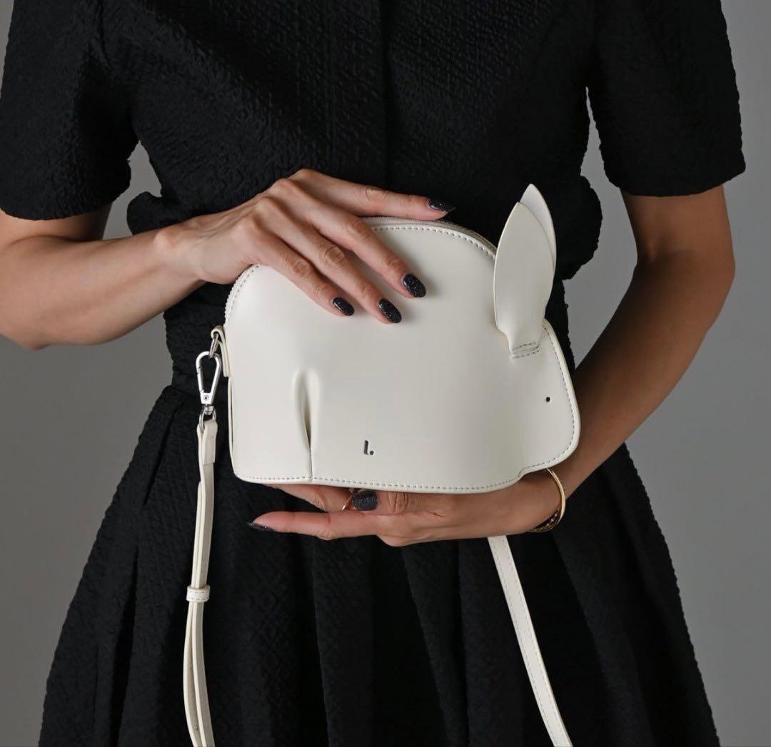 L.エルドット ウサギ レザー ポーチ ショルダーバッグ