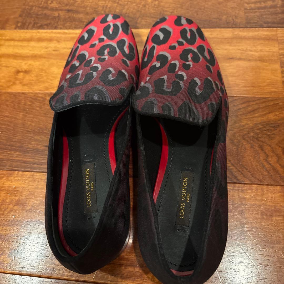 ルイ・ヴィトン レオパード柄 フラットシューズ