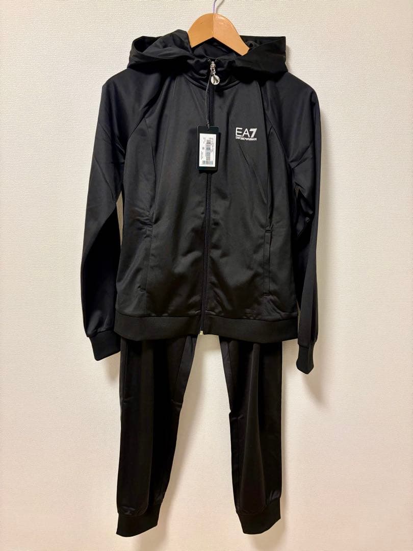 【EA7 エンポリオアルマーニ 】新品・未使用レディース M 上下ジャージセット