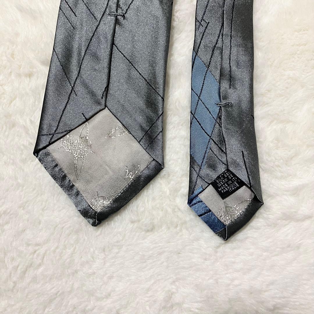新品同様 タグ付 ヴィヴィアンウエストウッド ネクタイ 絹 シルク オーブ 総柄