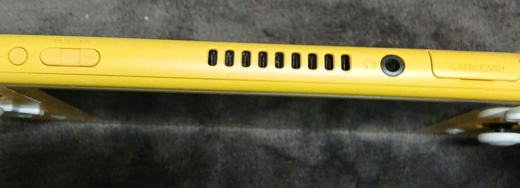 ジャンク品部品取り用　Nintendo Switch Lite　イエロー　箱なし