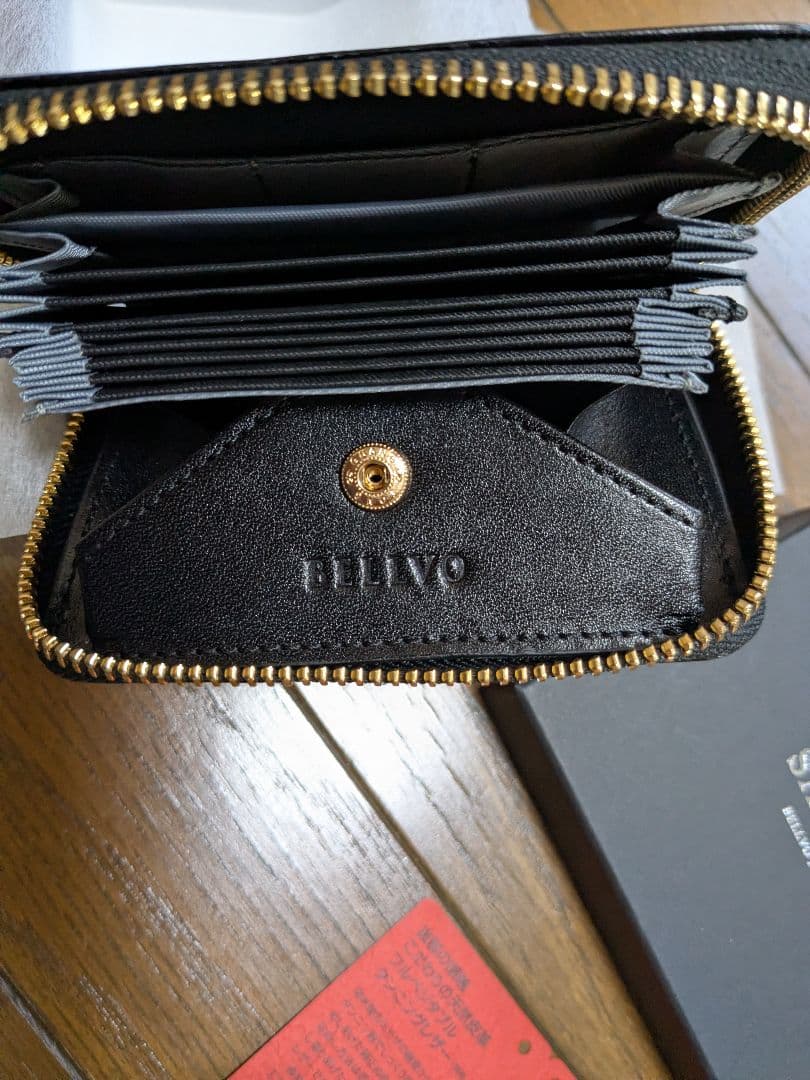 SATTO Pro ブラック レザー 二つ折り財布