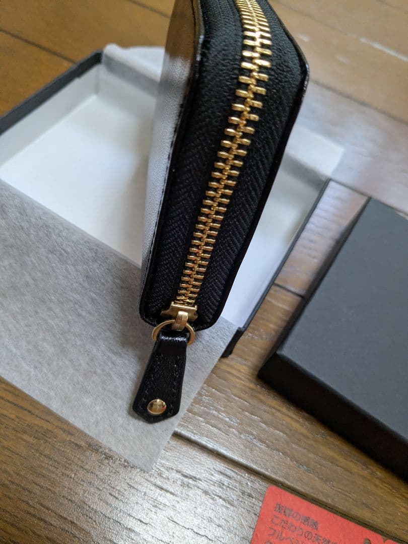 SATTO Pro ブラック レザー 二つ折り財布