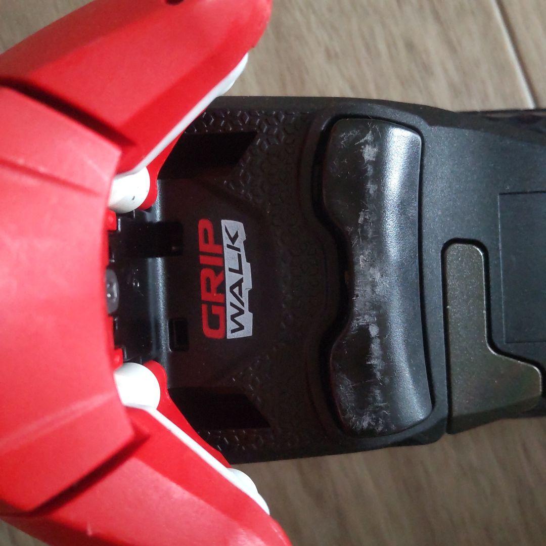 Atomic スキー板 130cmビィンディング、 ポール付き