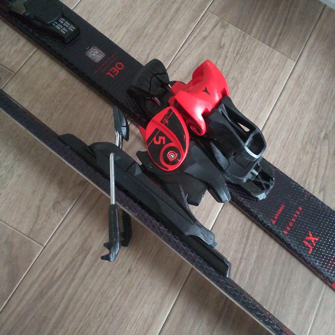 Atomic スキー板 130cmビィンディング、 ポール付き