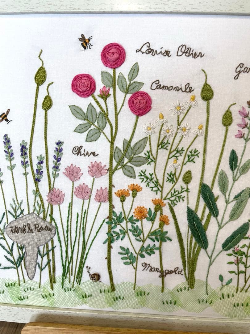 青木和子　刺繍　完成品　「ローズ&ハーブガーデン」　バラの咲く庭　⑩