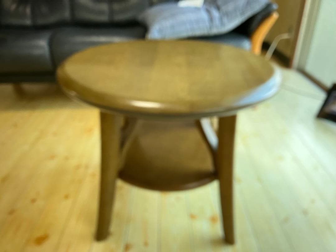 ☆値下げ！カリモク　丸テーブル　ローテーブル　木製　ヴィンテージ　デザインが素敵