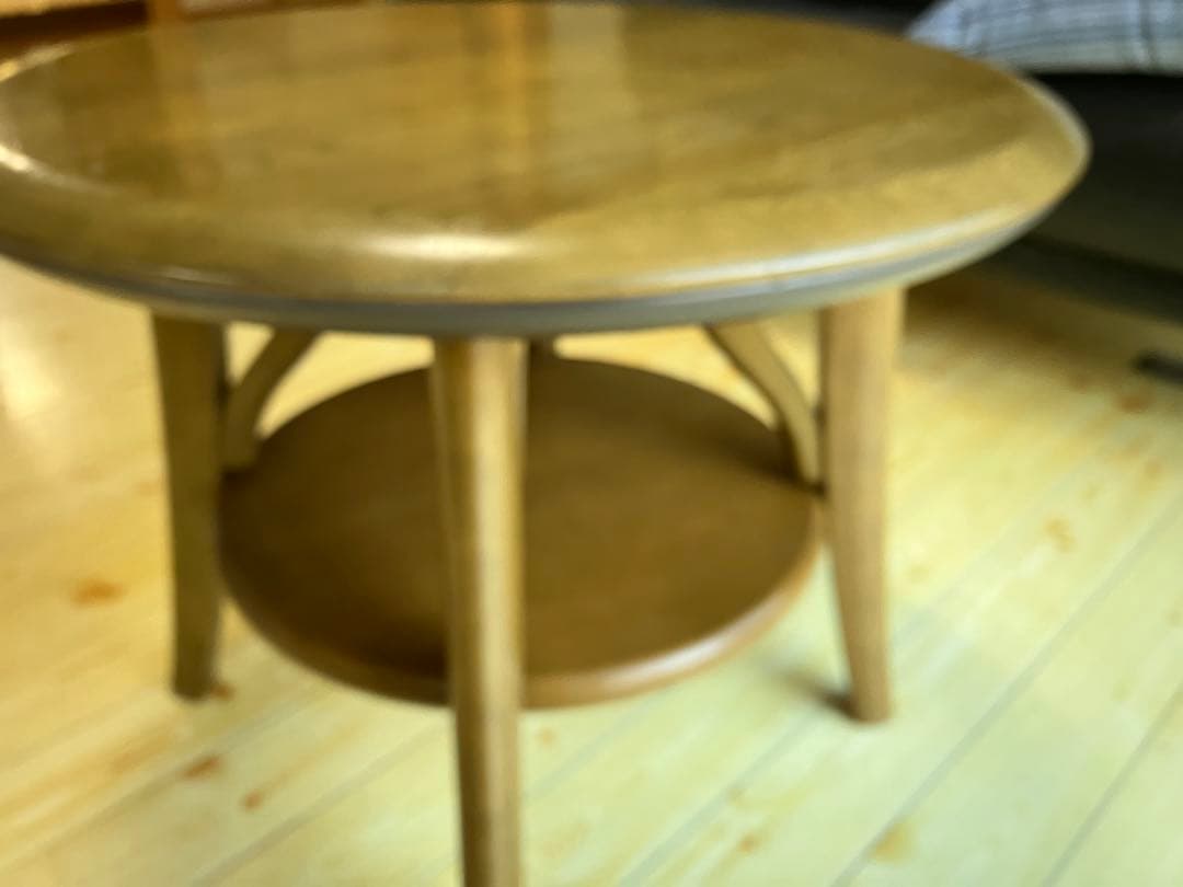 ☆値下げ！カリモク　丸テーブル　ローテーブル　木製　ヴィンテージ　デザインが素敵