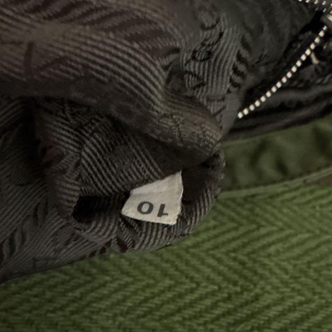 PRADA プラダ オリーブ グリーン ショルダーバッグ キルティング ナイロン