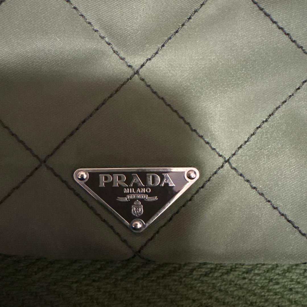 PRADA プラダ オリーブ グリーン ショルダーバッグ キルティング ナイロン
