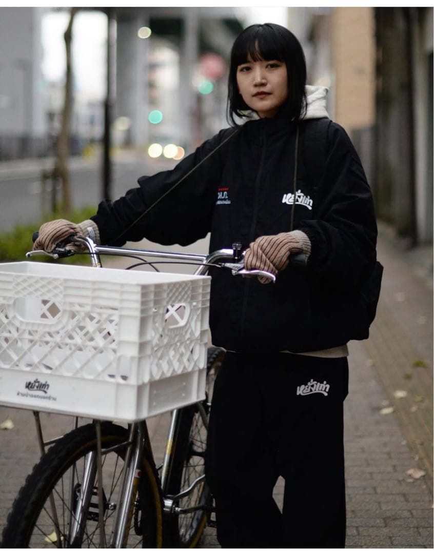 ヤンガオ　yanggao トラックスーツ　セットアップ黒