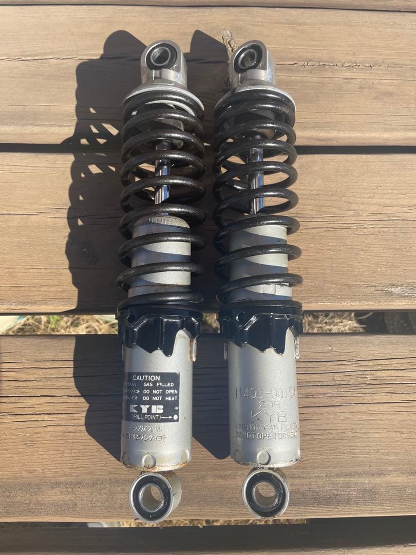KYB カヤバ TGS325 リアサスペンション SR400