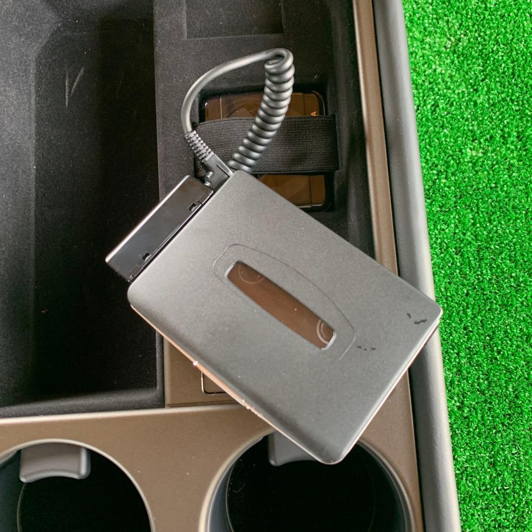 シーマくん　セルシオ　純正リアセンターコンソールスイッチ付き　中古品