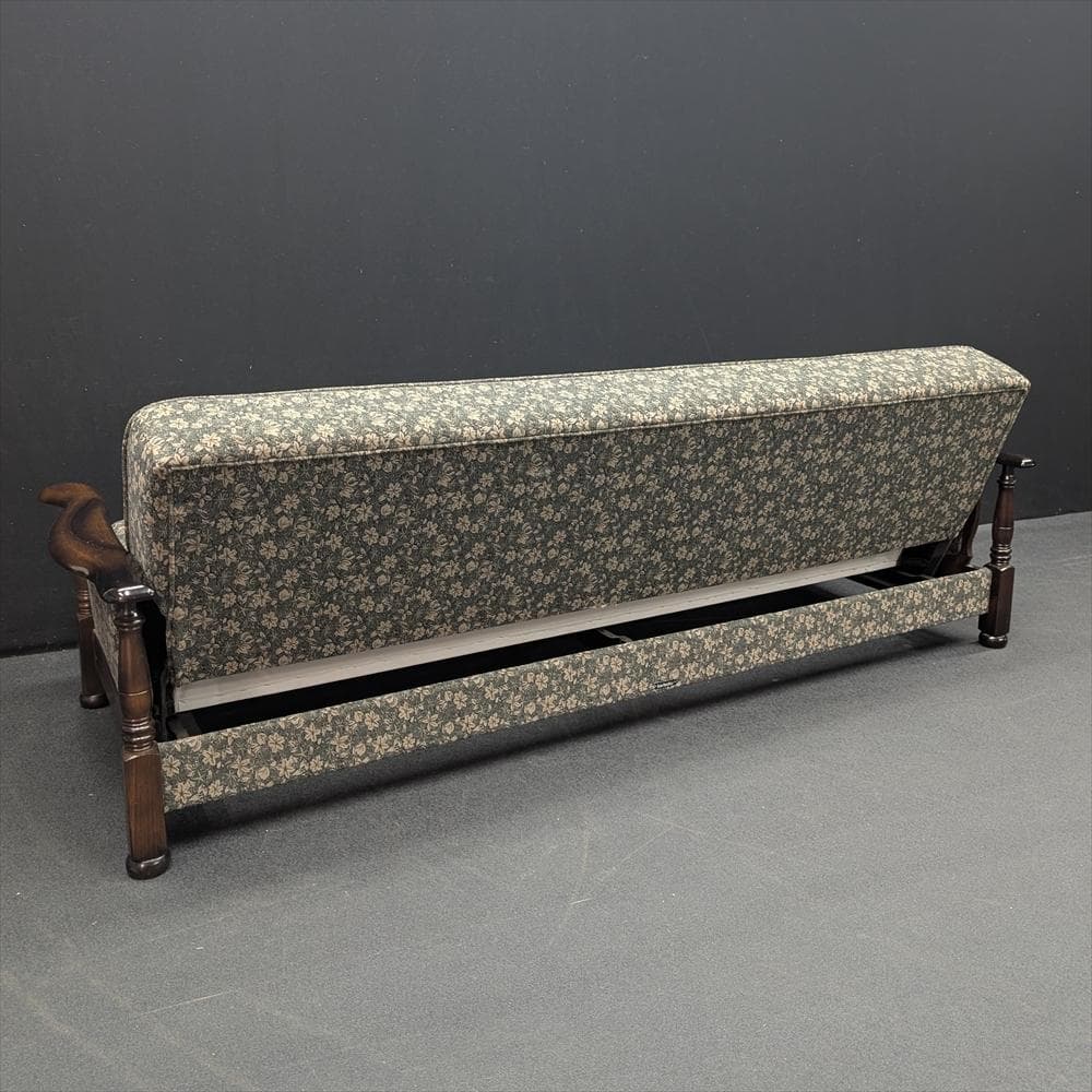 カリモク　コロニアル　ソファーベット　トリプルソファ　三人掛け　リビング　ベット