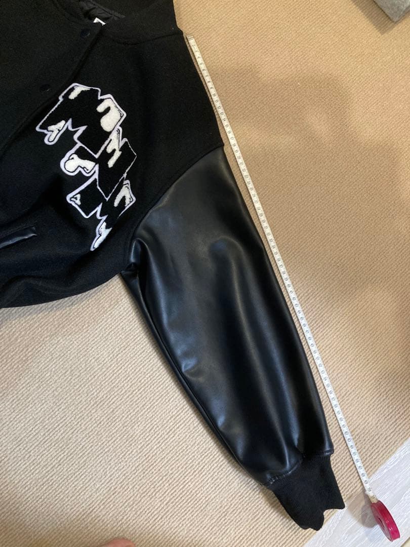 超美品ライトオン　みなみちゃんスタジャン　M