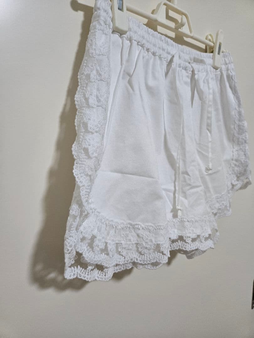 完売品 U by SPICK&SPAN サイドレースショートパンツ