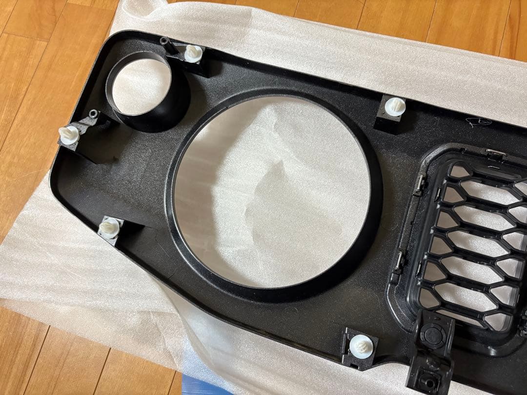 SUZUKI ジムニーノマド 純正フロントグリル