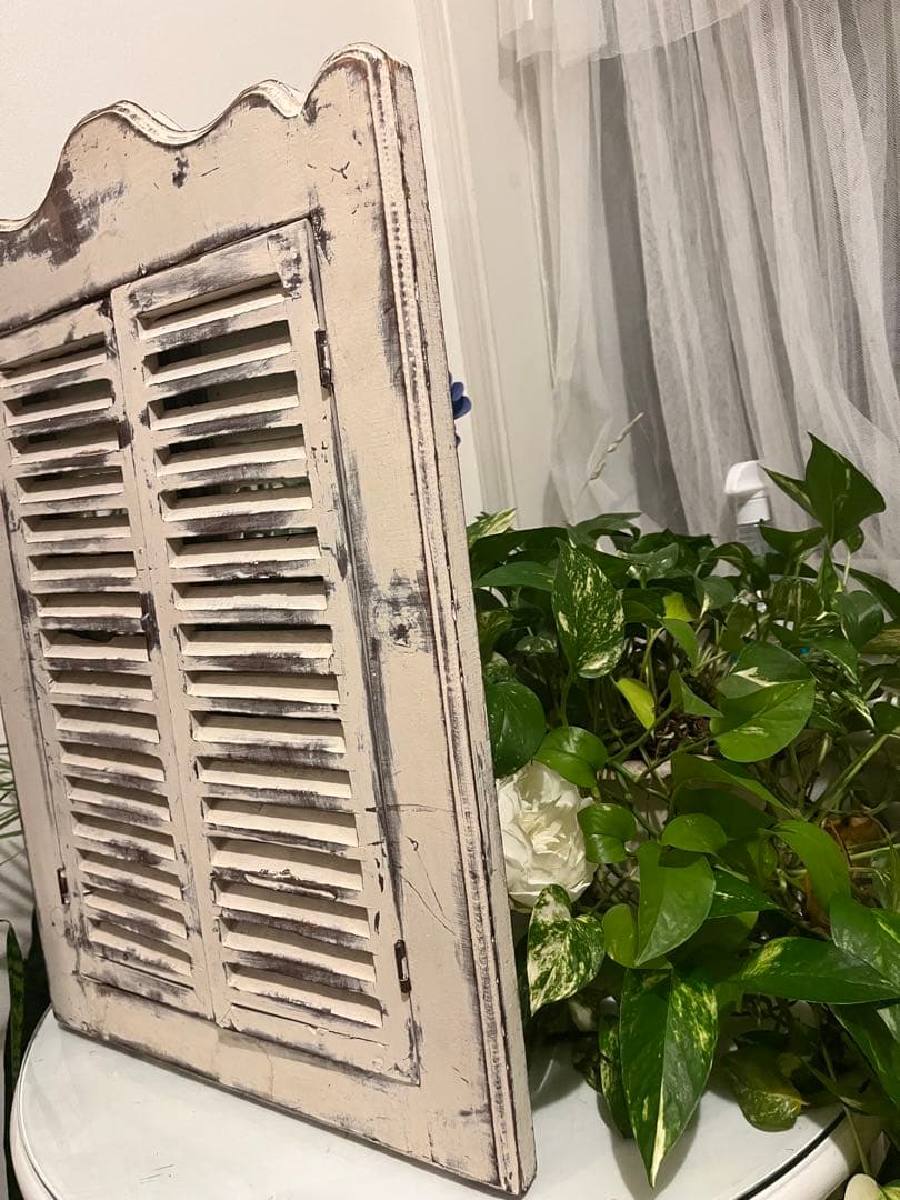 ウォールミラー シャビー 扉タイプ 白系