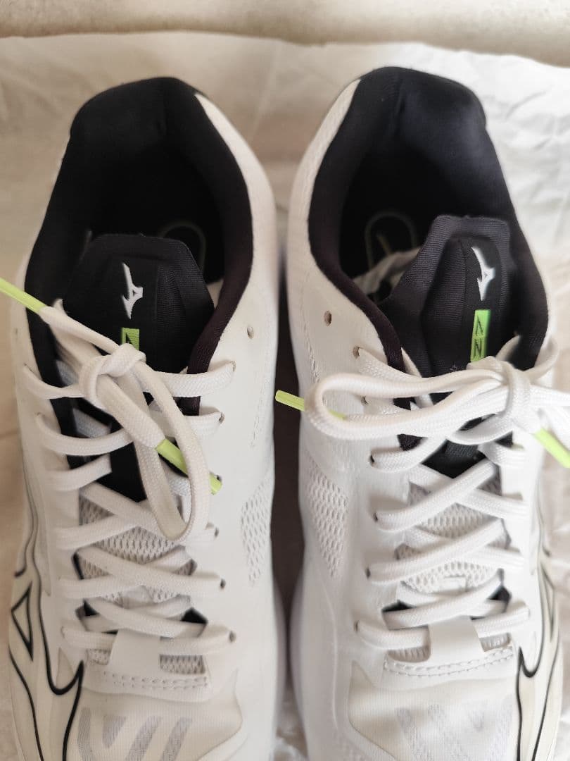 ミズノ バレーボールシューズ ウェーブライトニング Z7 　　28.0㌢