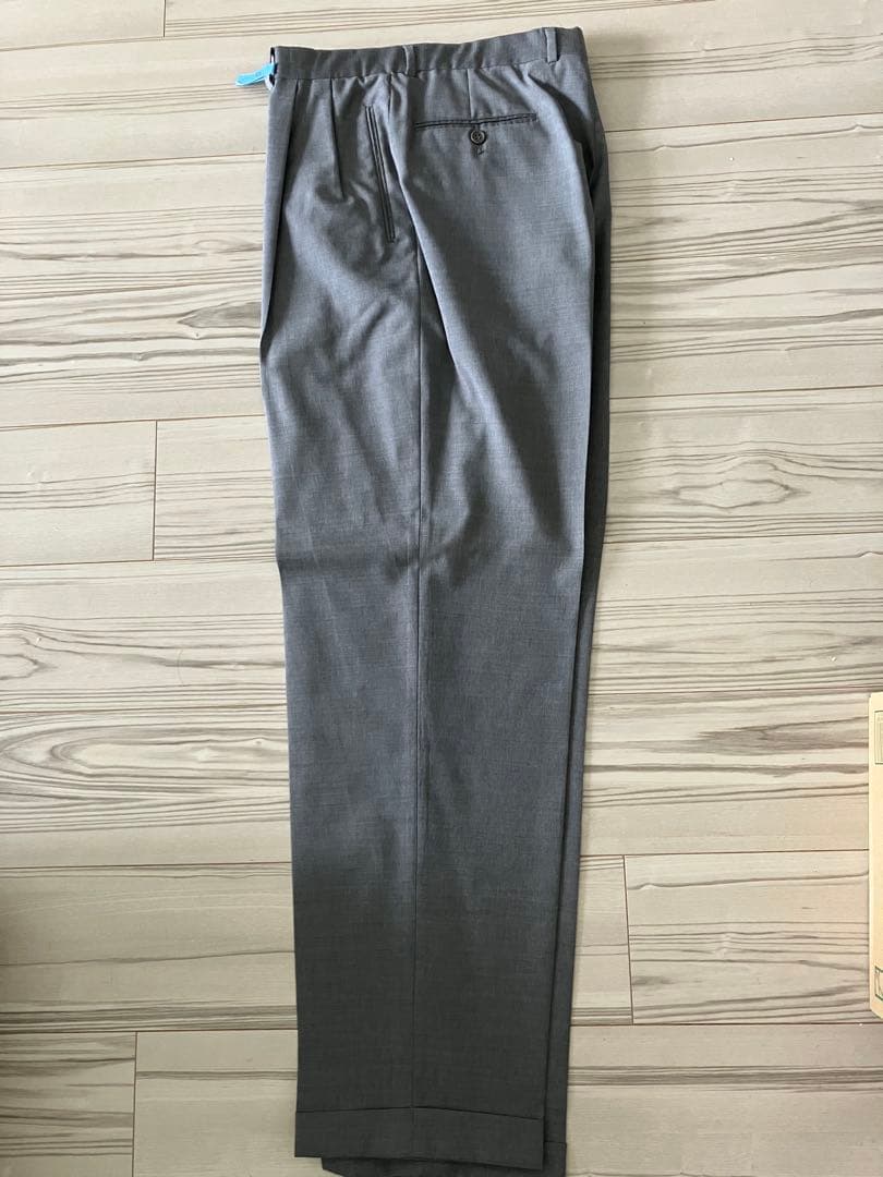 ジョルジョアルマーニ　イタリア製 グレー シングルスーツ