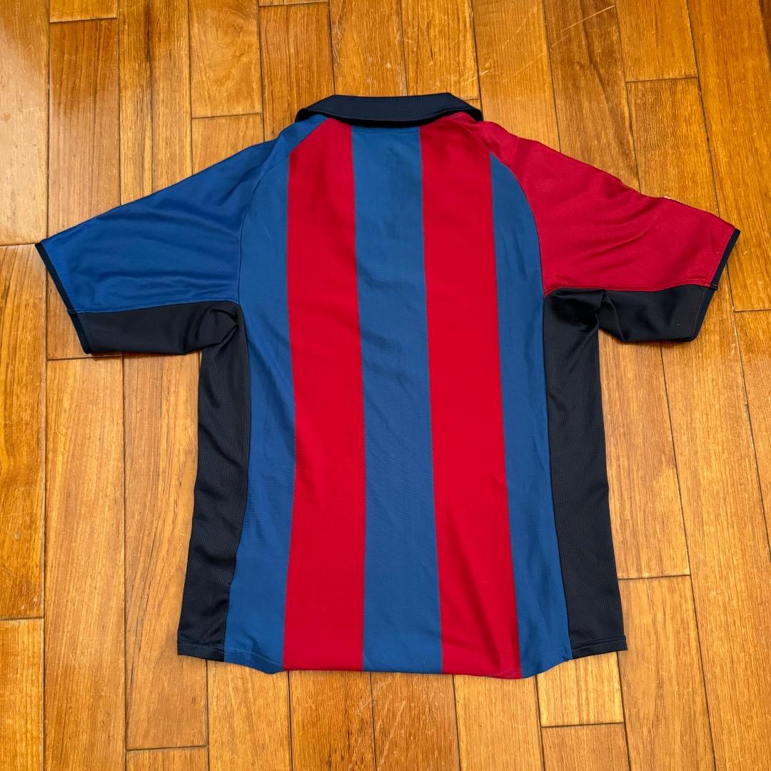 FCバルセロナ背番号なし2001〜02シーズンのレプリカユニ　ナイキＳサイズ