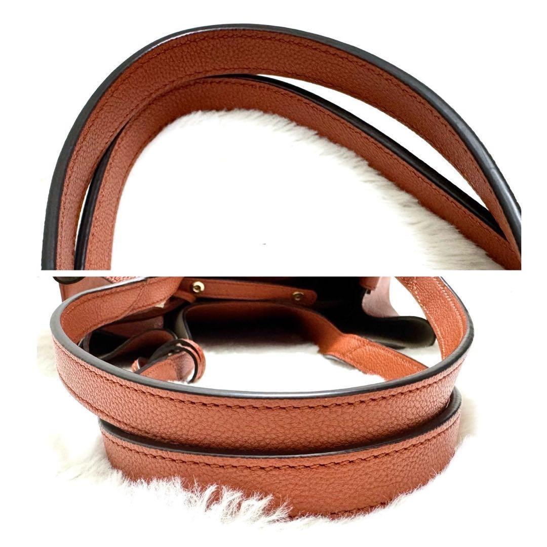 美品 ✨ TOD'S トッズ トートバッグ Tタイムレス 本革 ポーチ付