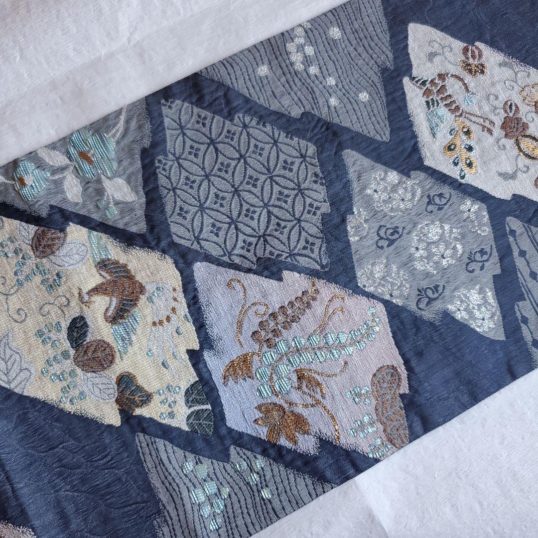 落ち着いたネイビーグレー　鳳凰と草花模様の袋帯