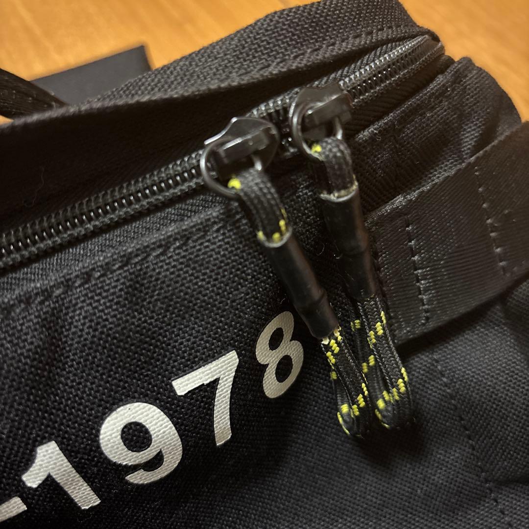 DIESEL DSL-1978 ブラック ドラムバッグ