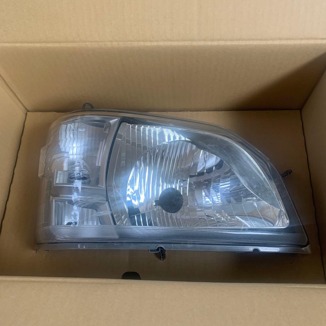 ハイゼット トラック 右ヘッドライト クリアレンズ S510P ガリ傷あり