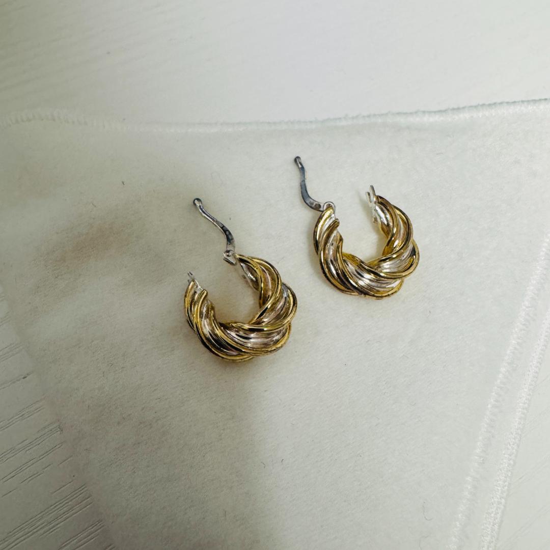 【箱付】BOTTEGA VENETA フープ　ピアス　ツイスト　Ag925